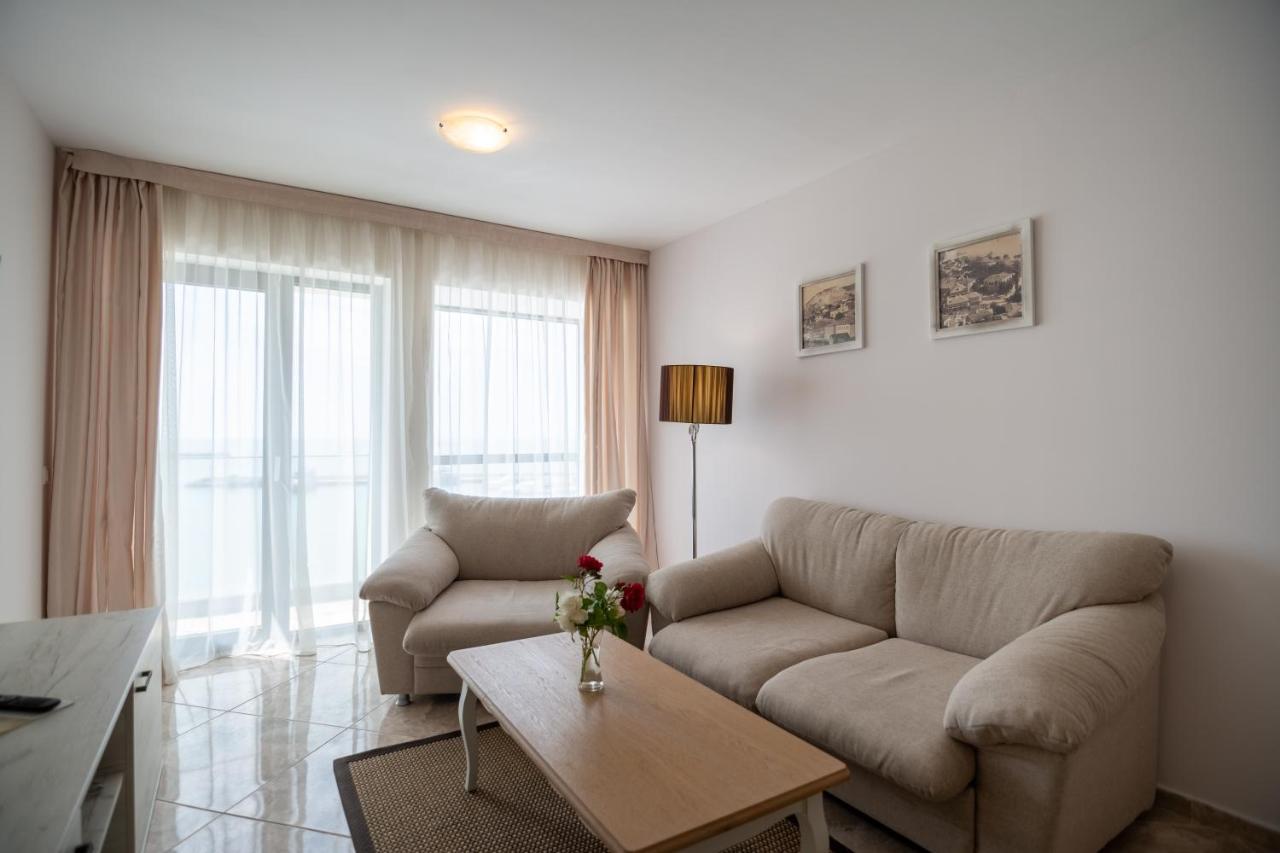 Antik Apartments Balchik Esterno foto