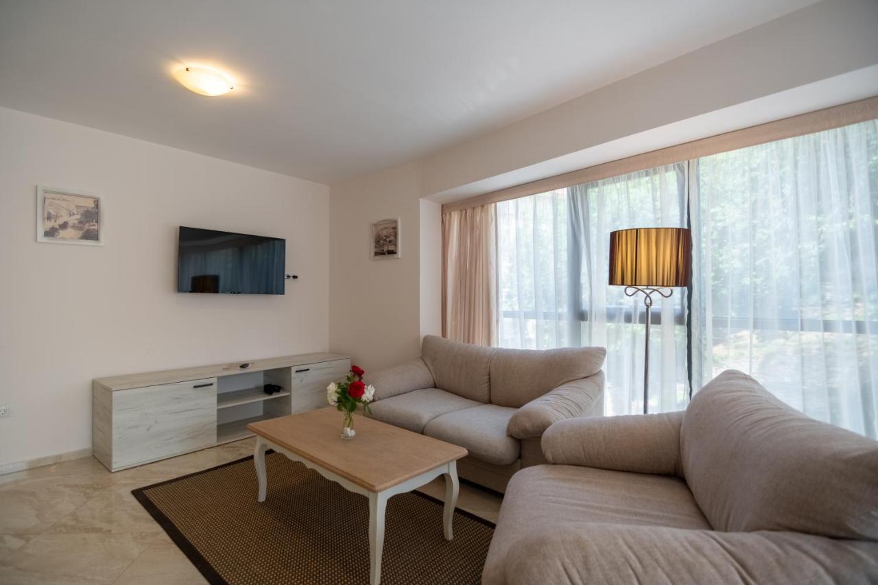Antik Apartments Balchik Esterno foto
