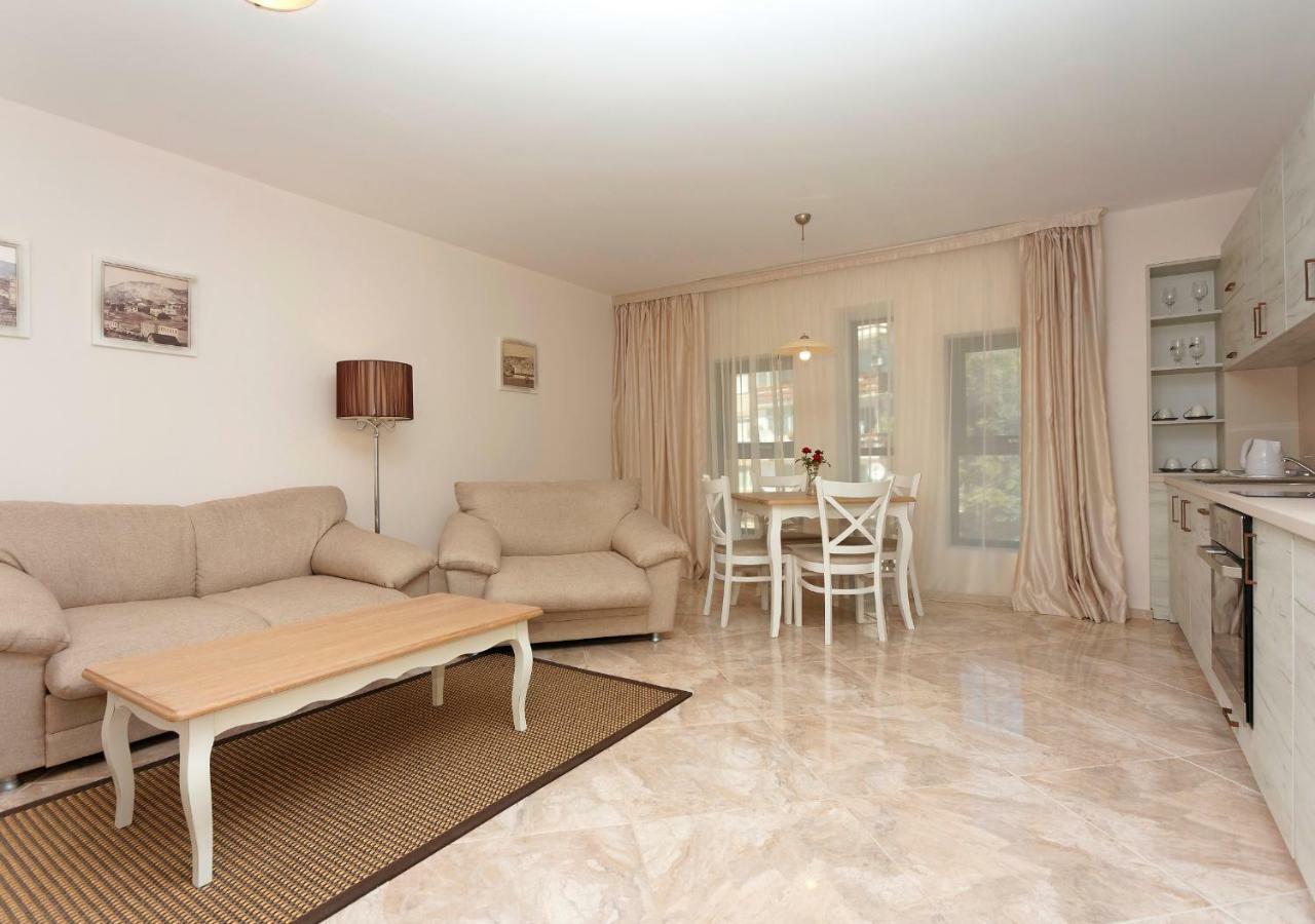 Antik Apartments Balchik Esterno foto